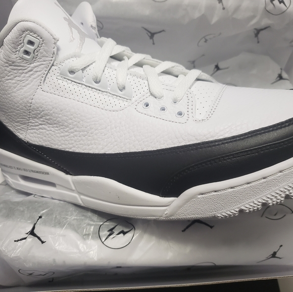 JORDAN 3s FRAGMENTS - Picture 3 of 5